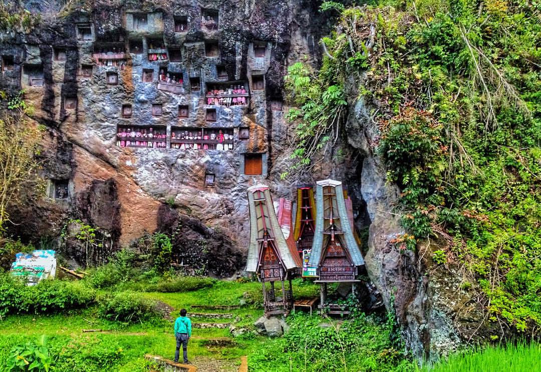 Witness the Ancient Cliffside Graves Lemo’s Stone